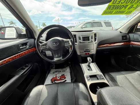 Used 2012 Subaru Outback 3.6R Limited AWD/4WD image 10