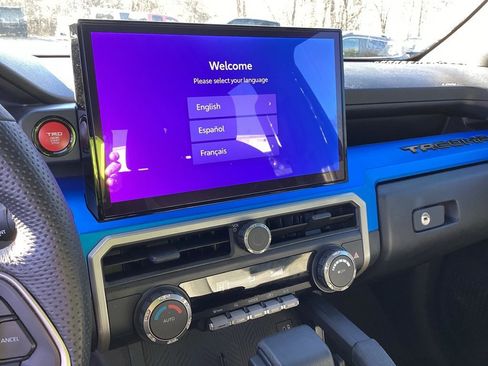 Used 2024 Toyota Tacoma TRD Sport image 8