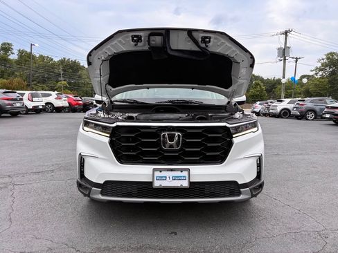 Used 2023 Honda Pilot Elite image 10