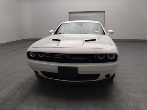 Used 2016 Dodge Challenger SXT RWD image 15