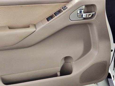 Used 2008 Nissan Frontier LE image 16