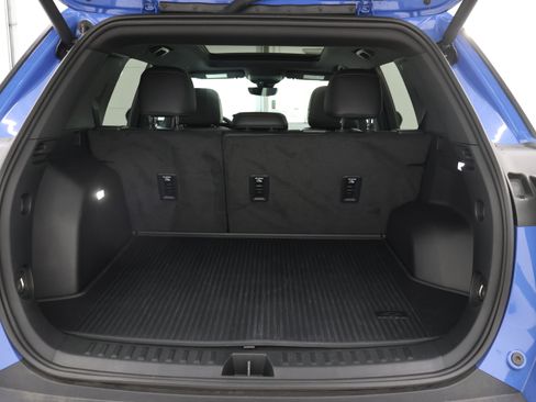 Used 2025 Chevrolet Equinox RS w/ Safety and Technology Package AWD/4WD image 33