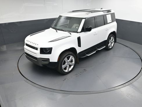 Used 2023 Land Rover Defender 110 X-Dynamic SE image 33