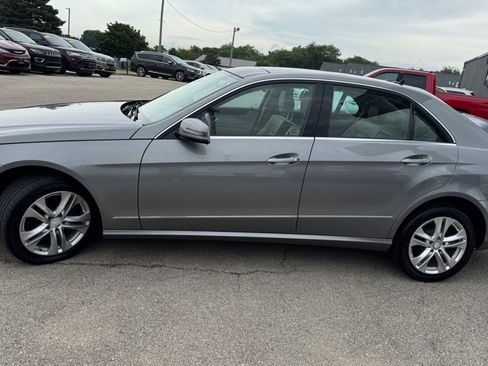 Used 2010 Mercedes-Benz E 350 4MATIC Sedan image 5