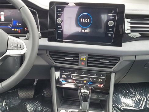 New 2025 Volkswagen Jetta SE image 13