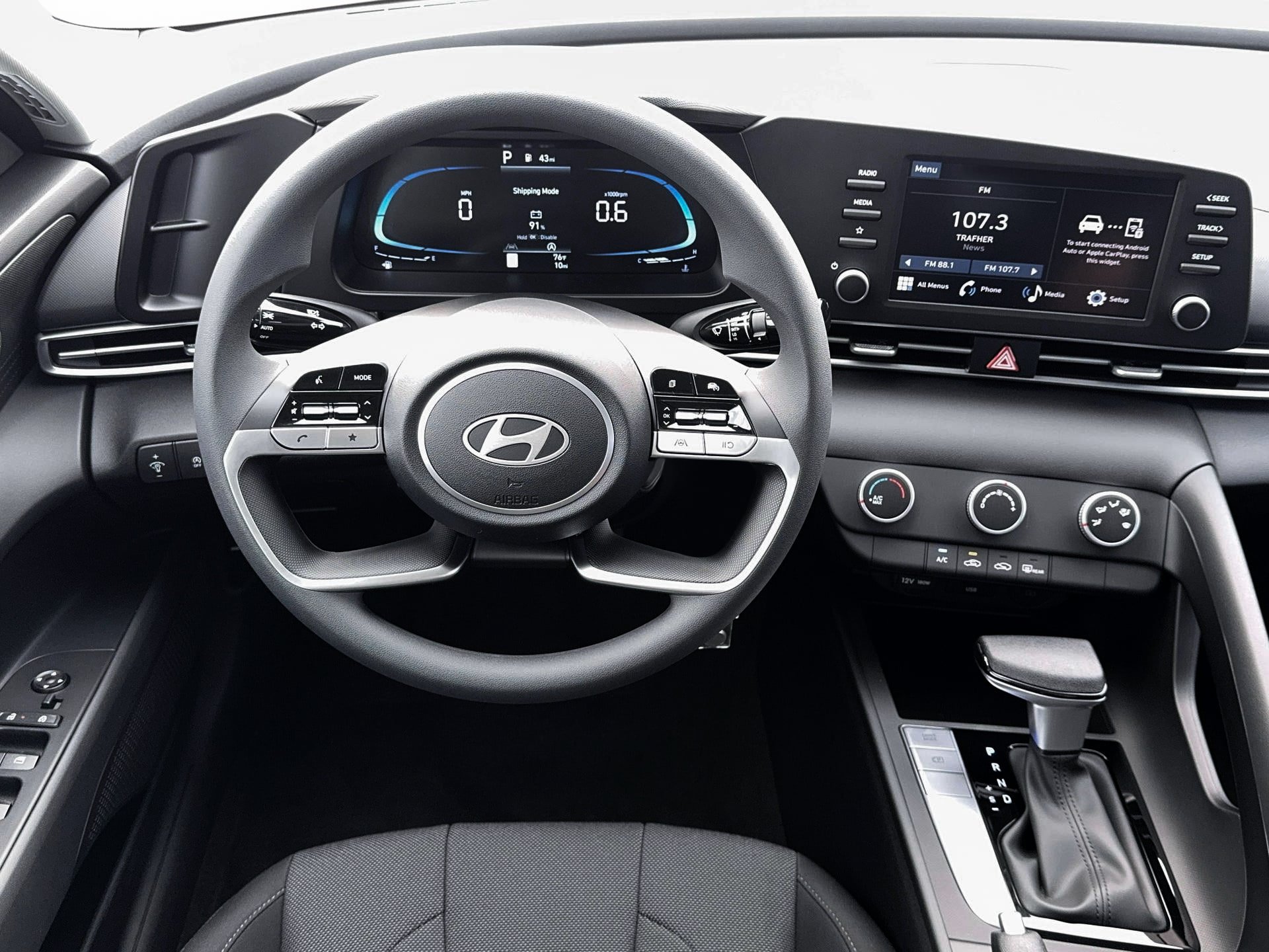Certified 2026 Hyundai Elantra SE FWD image 17
