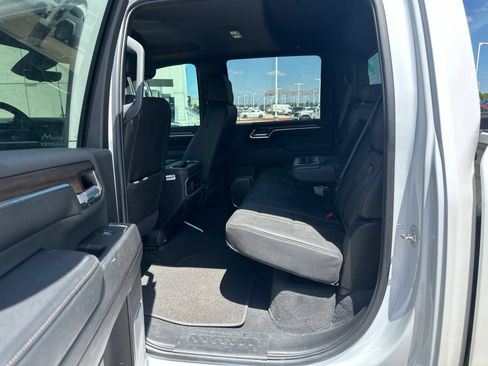 Used 2025 Chevrolet Silverado 3500 High Country w/ High Country Premium Package AWD/4WD image 12