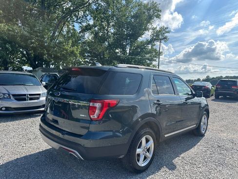 Used 2016 Ford Explorer XLT w/ Equipment Group 202A AWD/4WD image 5