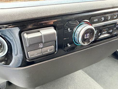 Used 2024 GMC Sierra 1500 Elevation w/ X31 Off-Road Package image 28