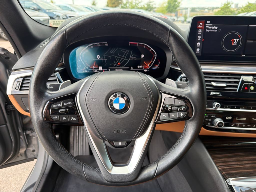 Used 2021 BMW 530i w/ Premium Package RWD image 20