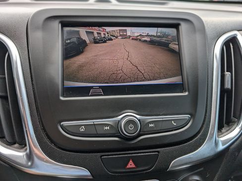 Used 2020 Chevrolet Equinox LT FWD image 23