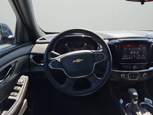 Used 2023 Chevrolet Traverse LT AWD/4WD image 27