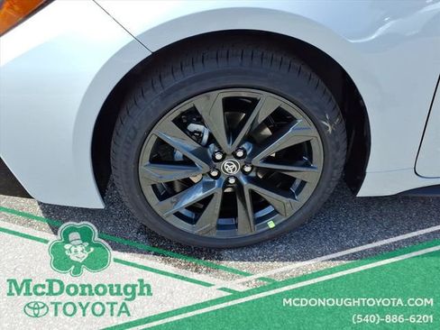 Used 2026 Toyota Corolla SE w/ SE Package FWD image 7