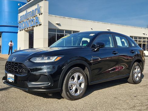 Used 2023 Honda HR-V LX image 1