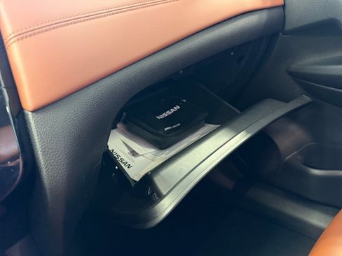 Used 2019 Nissan Rogue SL w/ Premium Package AWD/4WD image 38