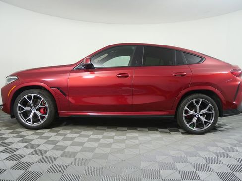 Used 2022 BMW X6 xDrive40i w/ M Sport Package image 6