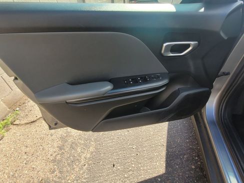 Used 2025 Kia K4 LXS image 10