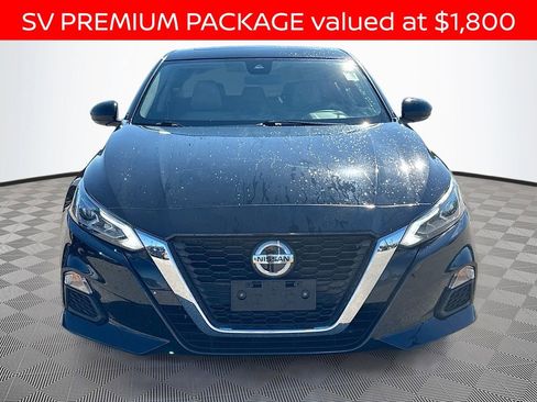 Used 2022 Nissan Altima 2.5 SV w/ SV Premium Package image 2