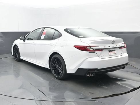 New 2026 Toyota Camry SE FWD image 3
