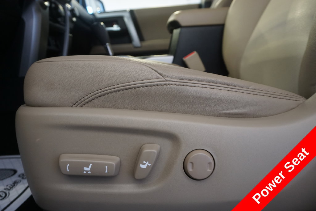 Used 2017 Toyota 4Runner SR5 Premium AWD/4WD image 7