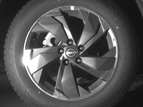 Used 2025 Nissan Rogue SV image 15