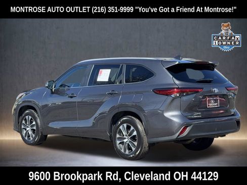 Used 2023 Toyota Highlander XLE image 6