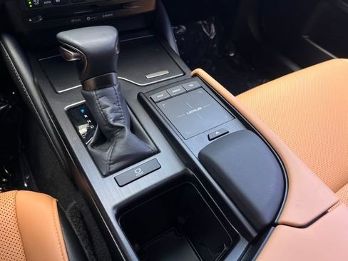 Used 2022 Lexus ES 350 w/ Premium Package FWD image 27