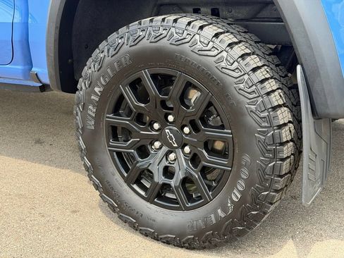 Used 2025 Chevrolet Colorado Trail Boss AWD/4WD image 26