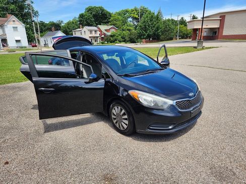 Used 2016 Kia Forte LX FWD image 14
