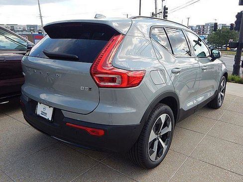 New 2026 Volvo XC40 B5 Plus w/ Protection Package Premier AWD/4WD image 6