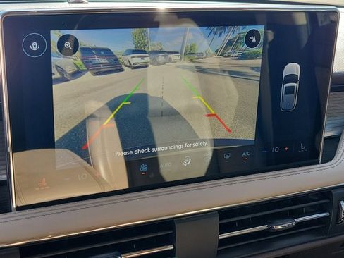 Certified 2023 Lincoln Corsair FWD image 33