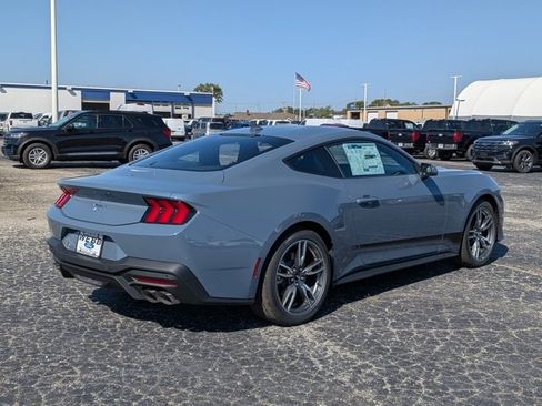 New 2025 Ford Mustang EcoBoost image 6