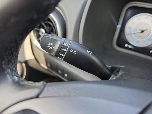 Used 2022 Hyundai Kona Limited AWD/4WD image 24