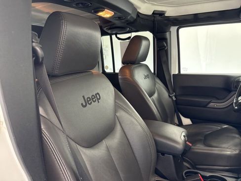 Used 2014 Jeep Wrangler Unlimited Sport w/ Quick Order Package 24S AWD/4WD image 15