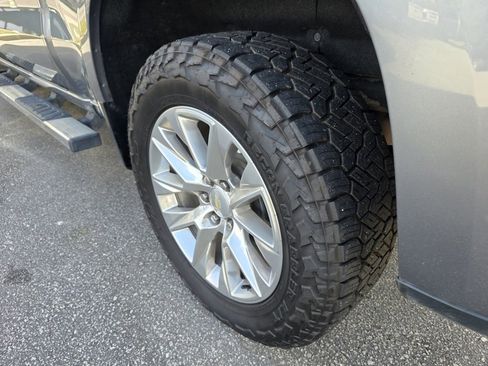 Used 2021 Chevrolet Silverado 1500 LTZ image 37