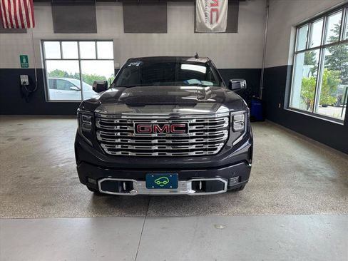 Certified 2024 GMC Sierra 1500 Denali w/ Technology Package AWD/4WD image 2