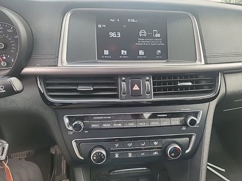 Used 2018 Kia Optima LX image 7