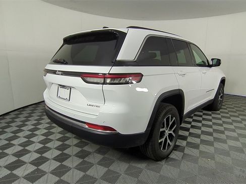 New 2025 Jeep Grand Cherokee Limited image 15