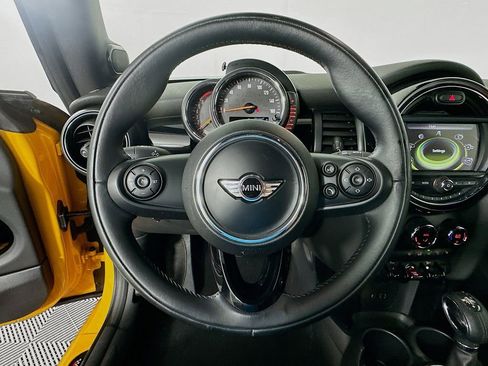 Used 2016 MINI Cooper S image 11