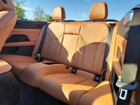 Certified 2024 BMW 430i xDrive Convertible w/ M Sport Package image 10