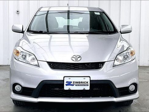 Used 2011 Toyota Matrix w/ Matrix Sport Pkg FWD image 3