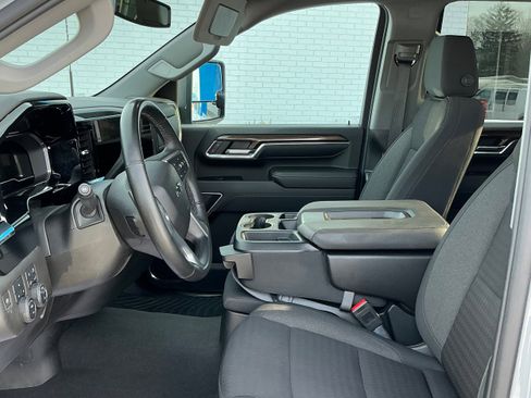 Used 2024 Chevrolet Silverado 2500 LT w/ Z71 Sport Edition image 10