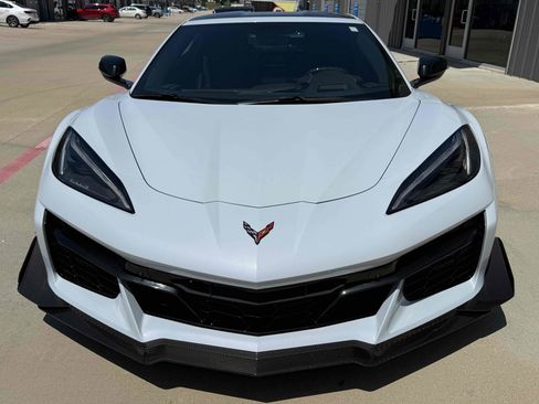 Used 2023 Chevrolet Corvette Z06 w/ Engine Appearance Package RWD image 18