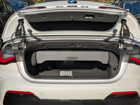 Used 2023 BMW 440i xDrive Convertible w/ Premium Package image 28