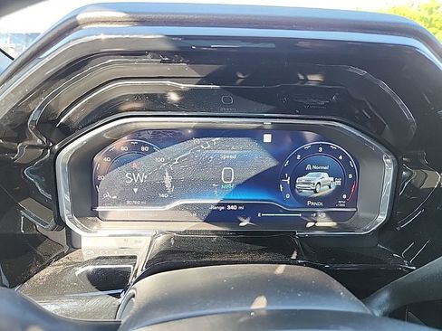 Certified 2023 Chevrolet Silverado 1500 LT AWD/4WD image 15