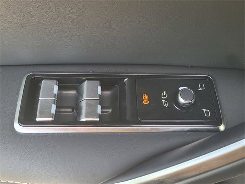 New 2026 Jaguar F-PACE R-Dynamic S image 11