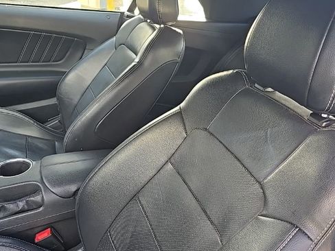 Used 2019 Ford Mustang Premium image 23