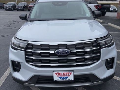 New 2026 Ford Explorer Active w/ Active Comfort Package image 26