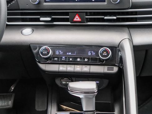 New 2026 Hyundai Elantra Blue image 18