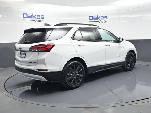 Used 2024 Chevrolet Equinox RS w/ RS Leather Package AWD/4WD image 7